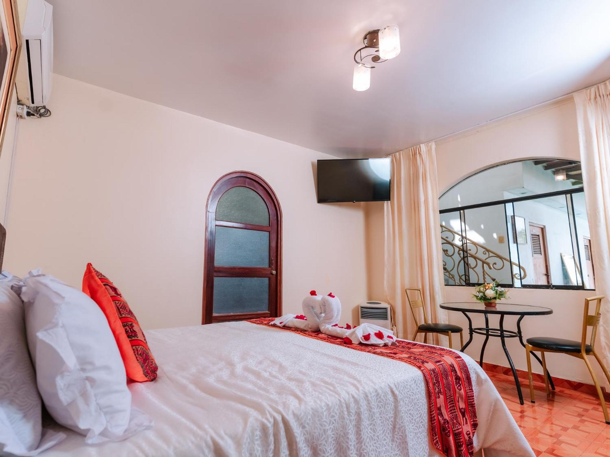 Hotel Vinas Del Sol Eterno Чинча-Альта Экстерьер фото