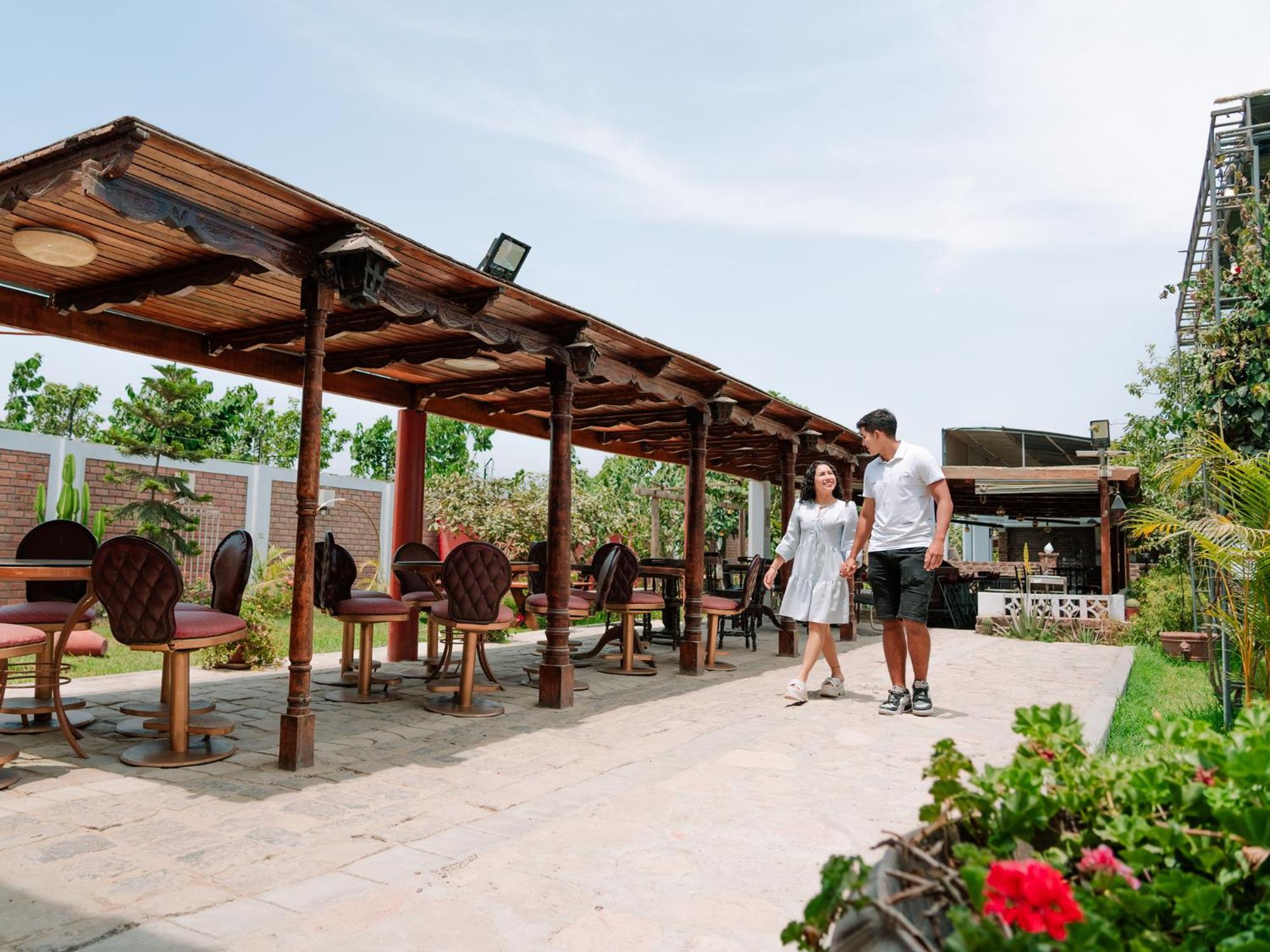 Hotel Vinas Del Sol Eterno Чинча-Альта Экстерьер фото