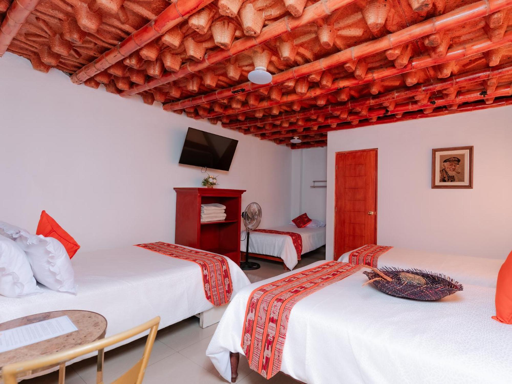 Hotel Vinas Del Sol Eterno Чинча-Альта Экстерьер фото