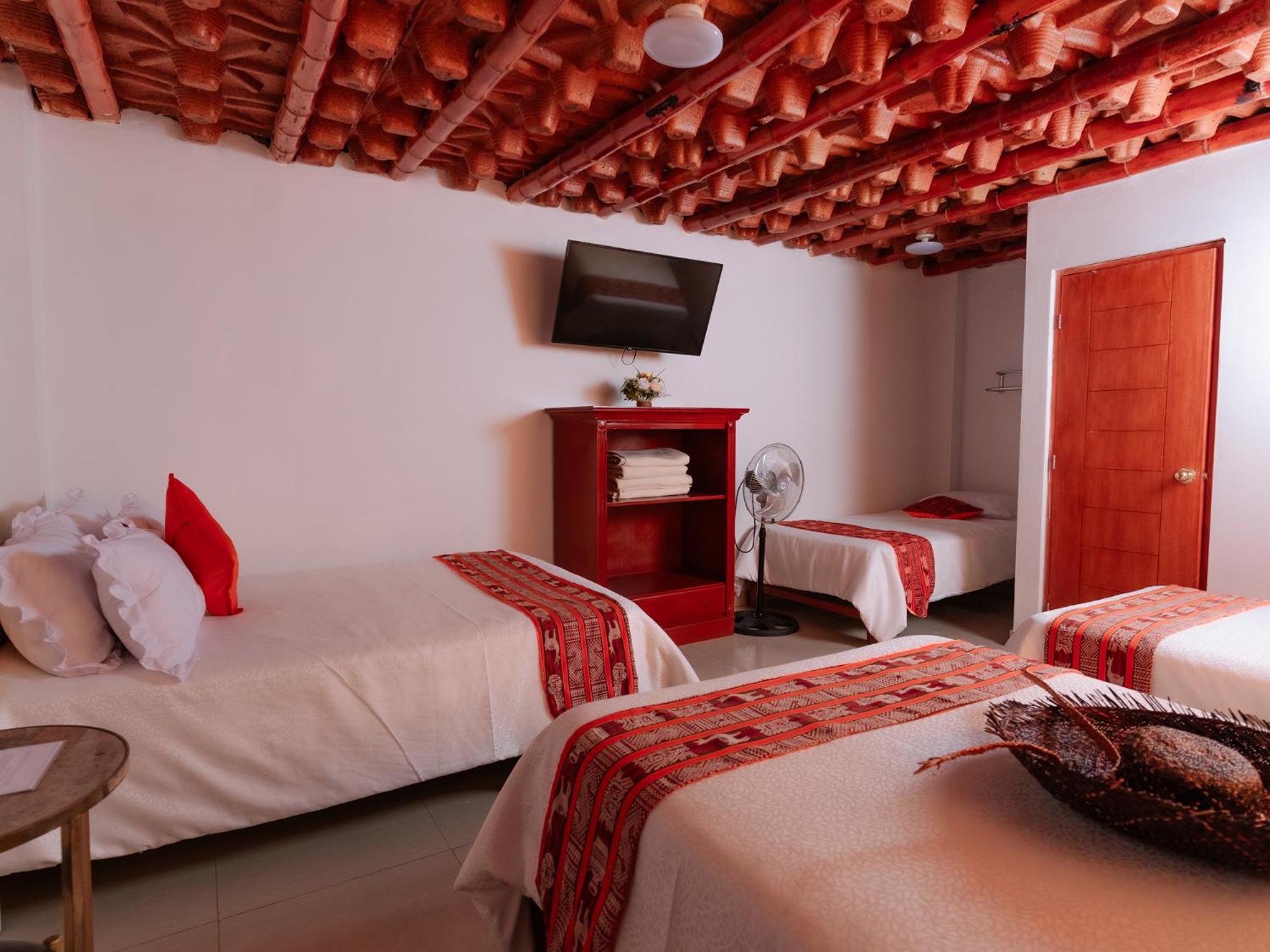 Hotel Vinas Del Sol Eterno Чинча-Альта Экстерьер фото