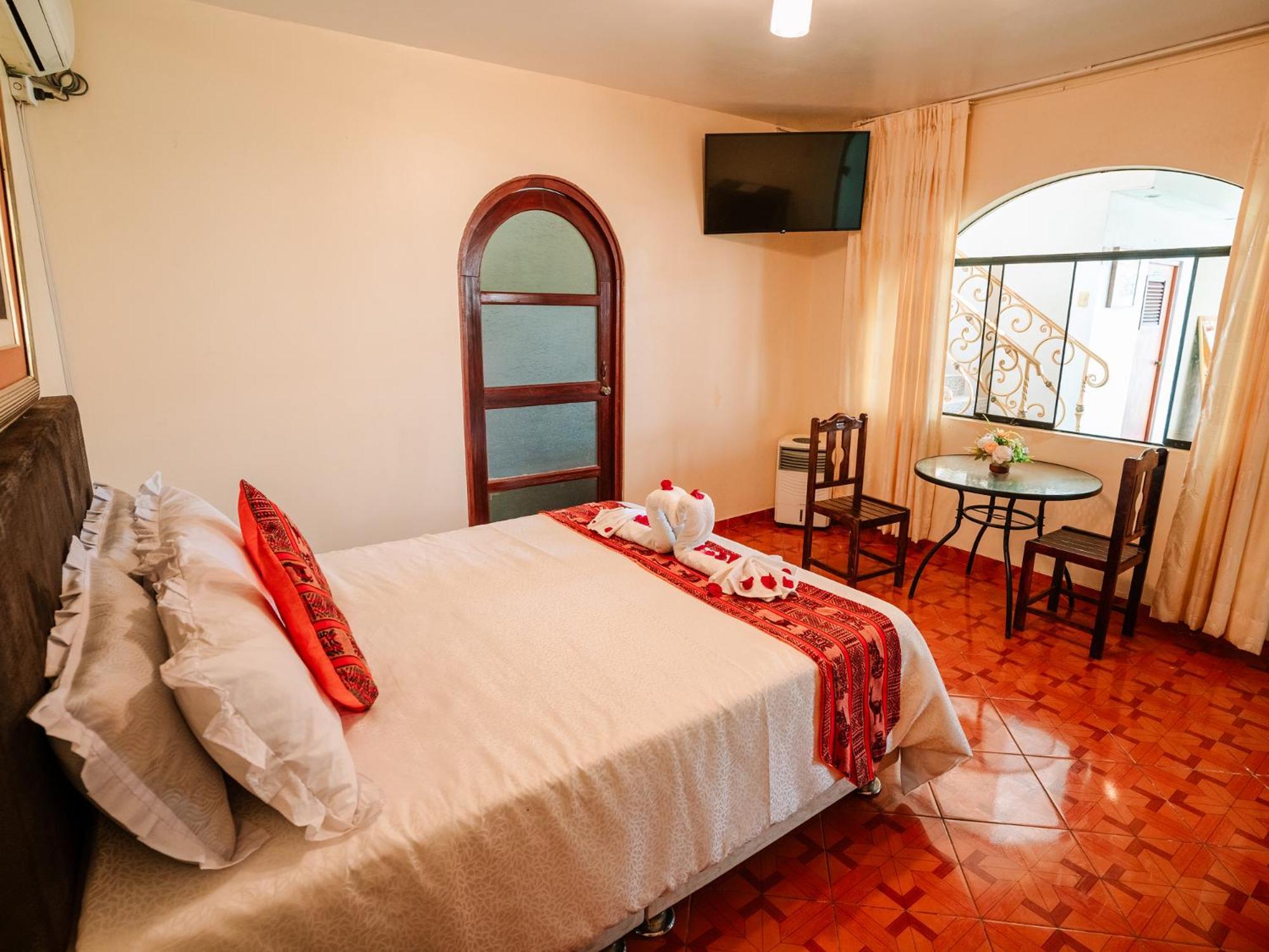 Hotel Vinas Del Sol Eterno Чинча-Альта Экстерьер фото